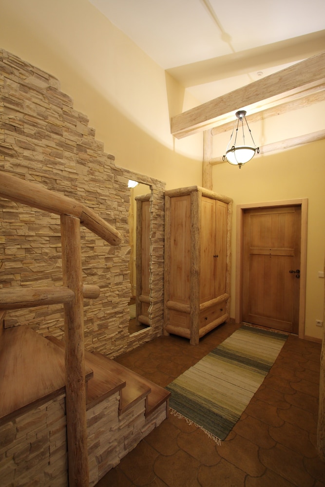 Park-Hotel Butenko Stable