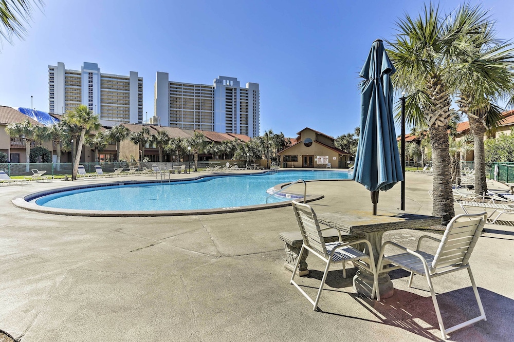 Walk to Beach: PCB Condo w/ Oceanfront Pool Access
