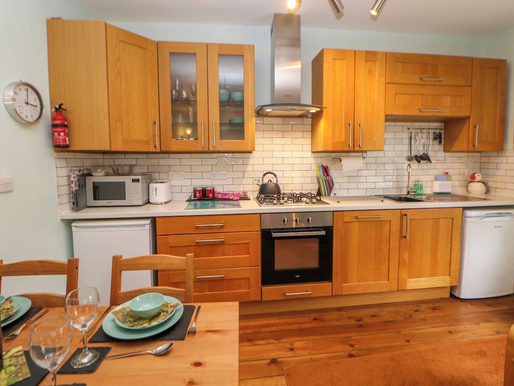Lyndale Cottage