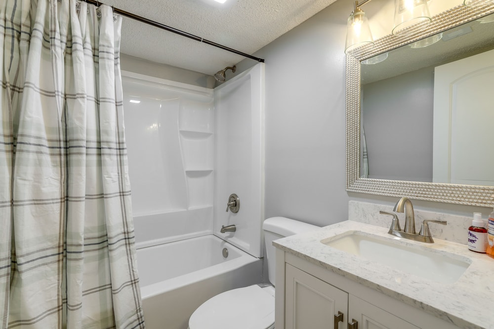 2-story Decatur Condo, Close to Downtown Atlanta!, photo 12