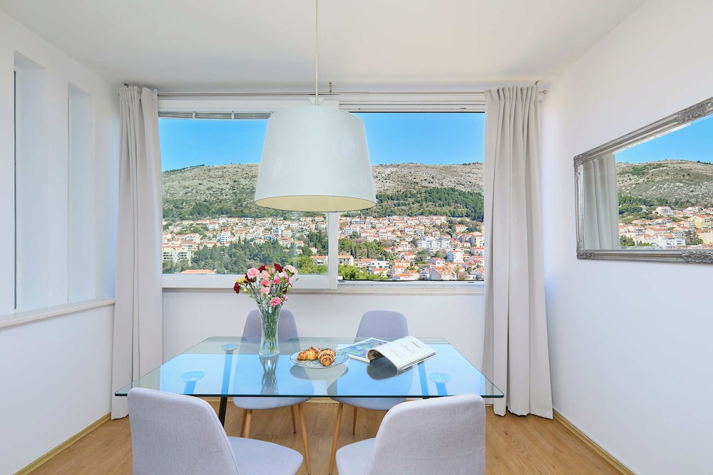 Cityview Apartment