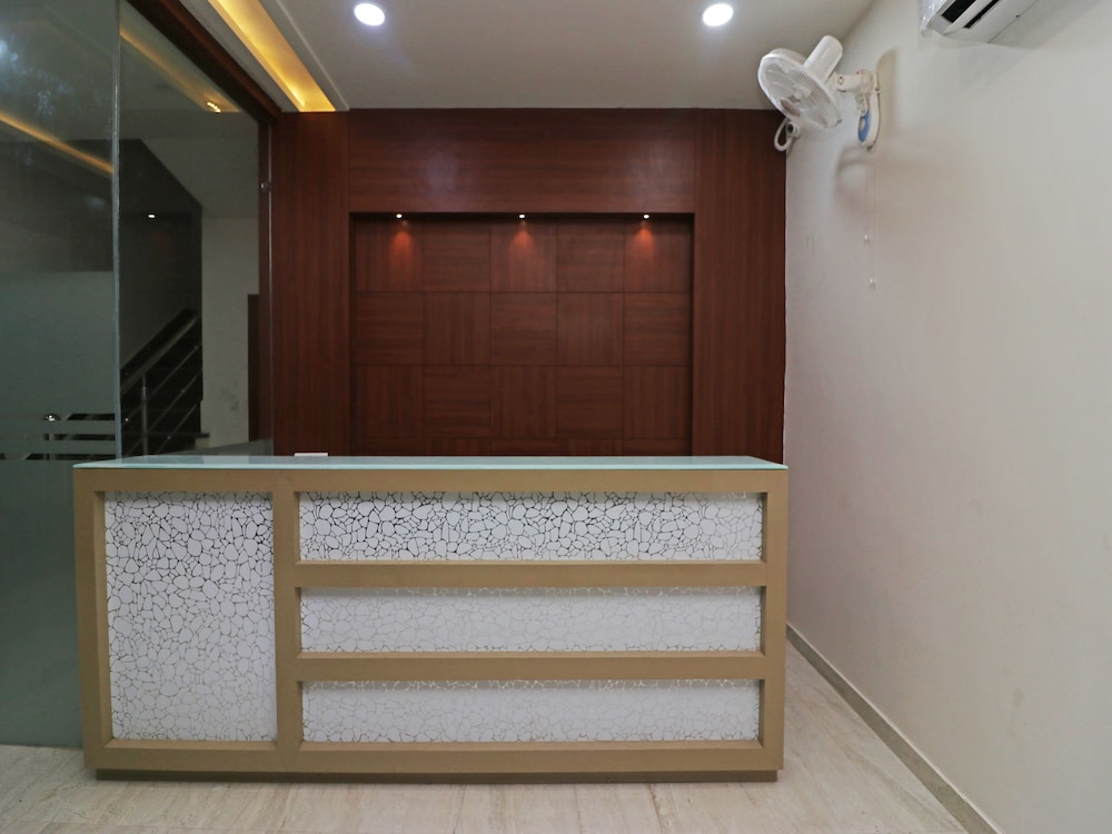 OYO 22979 Saffron Hotel view 2