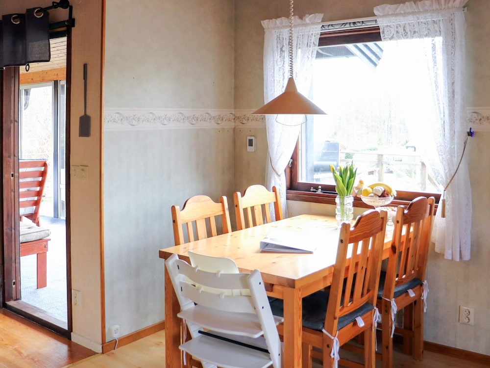 6 Person Holiday Home in Hjarnarp