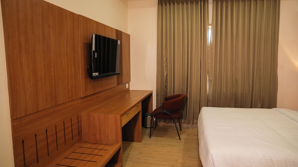 Hotel M7 Plaza