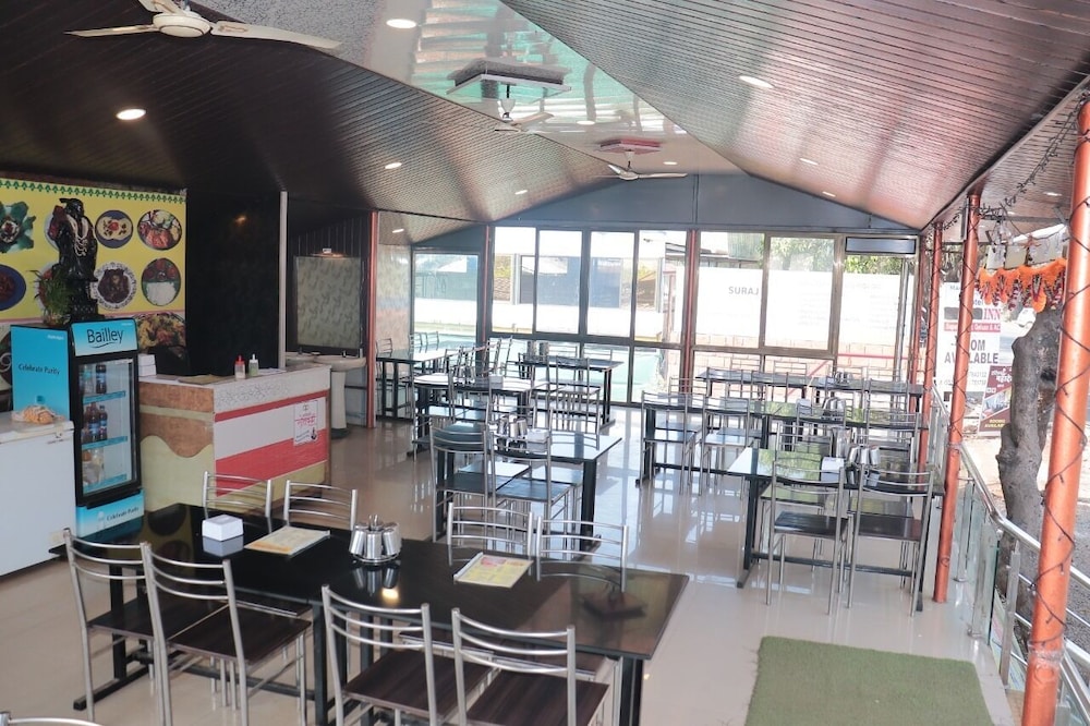 Food & Beverage