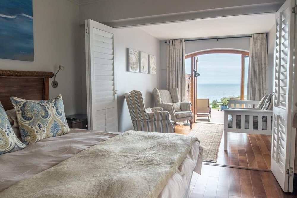 Ichtus Seafront B&B view 4