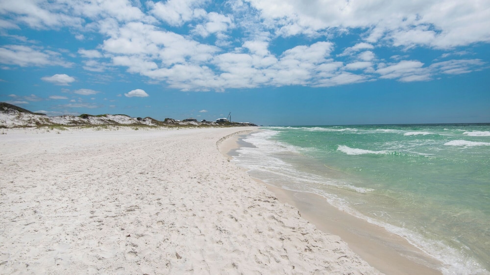 Watersound Beach Retreat Pool & Gulf Views + Free Attraction Tickets!