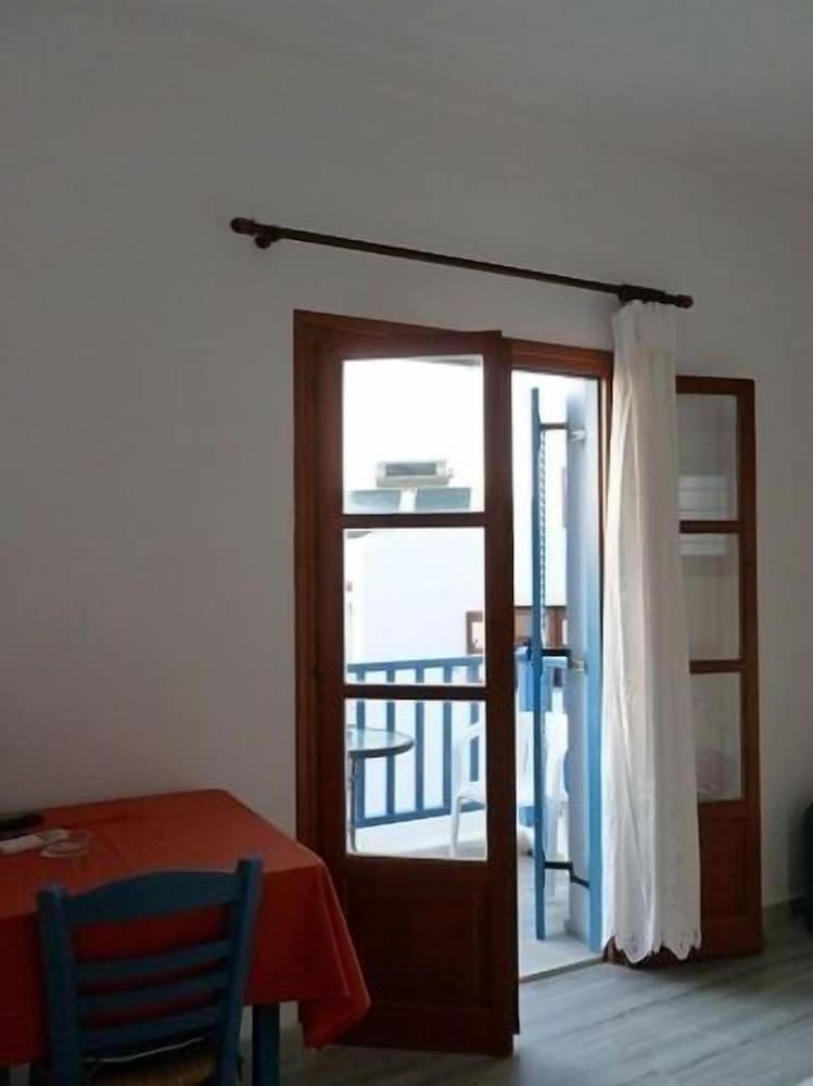Ioanna Rooms