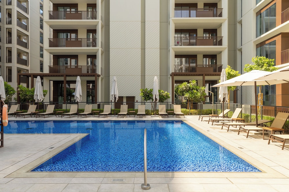 Maison Privee - Charming Urban Escape with Resort-Style Facilities
