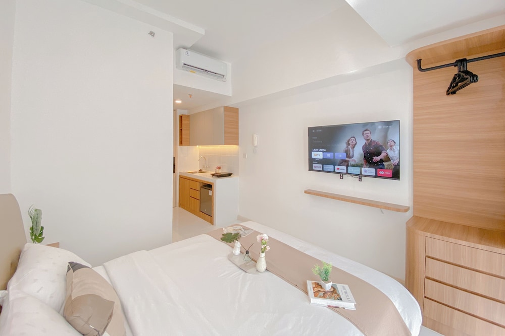 Best Studio Room At Tokyo Riverside Pik 2 Apartment