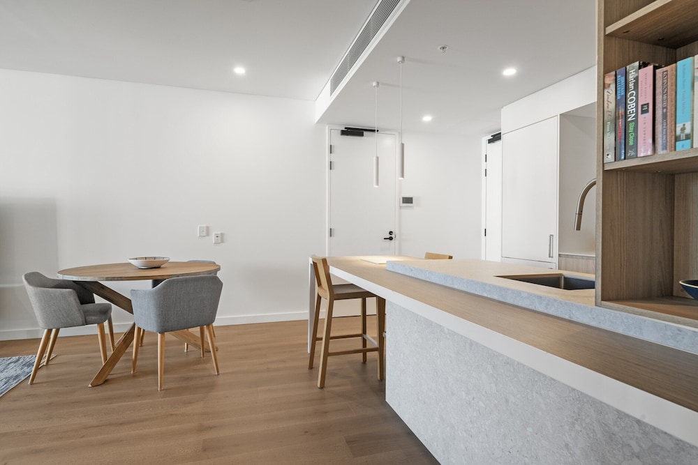 Cosmopolitan 1-bed - Fremantle Beach Front