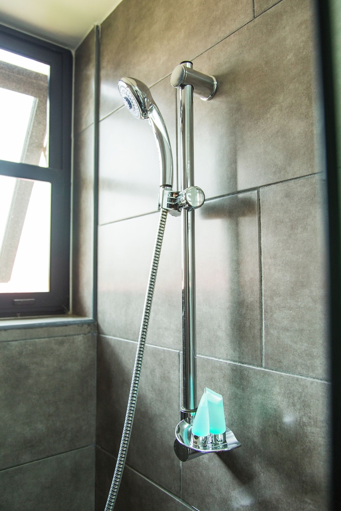 Accra Luxury Apartments at Edge