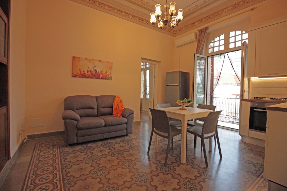Moro Central Apartment