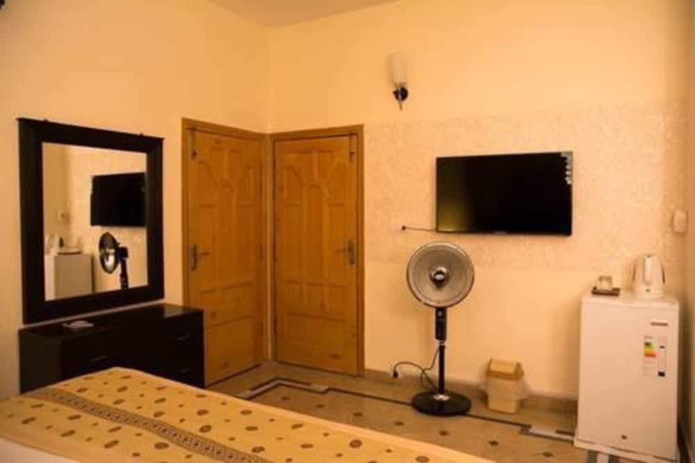 Harvey's Guest House