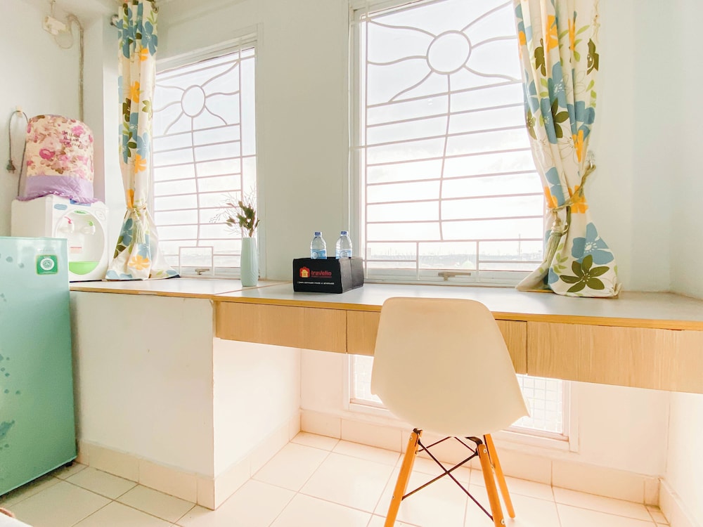 Comfy And Tidy Studio At Patraland Urbano Apartment