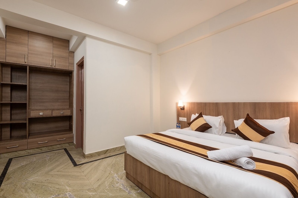 Saavi Hotel Medicity