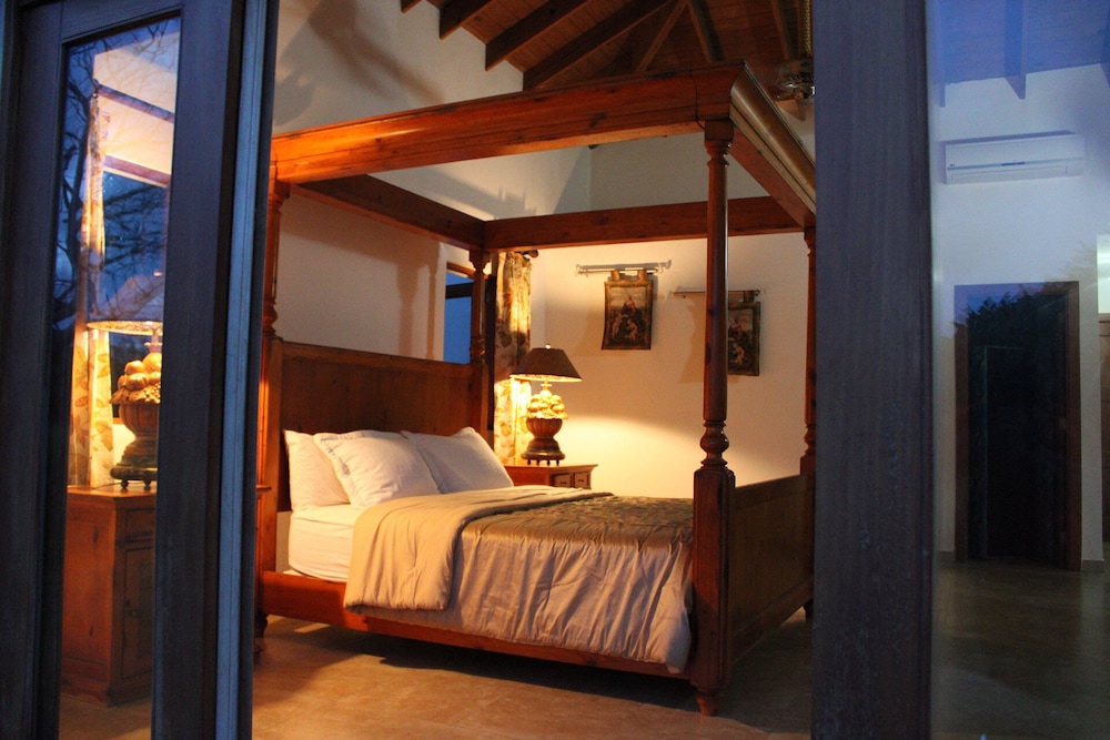 Villa MB