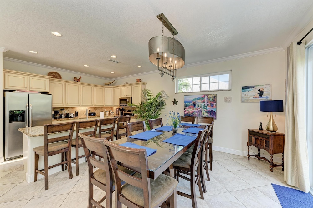 Beautiful Northshore Beauty- 5 Bed-4ba Private Pool Great Location view 4