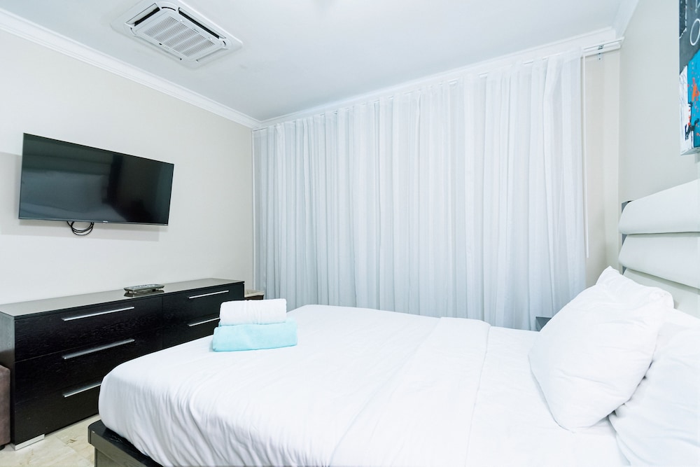 Palm Aruba Condos