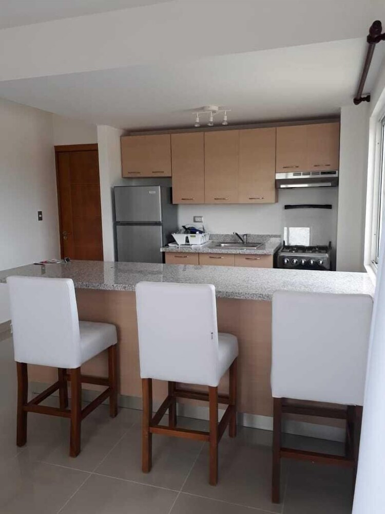 J&R Apartamento Serena Village