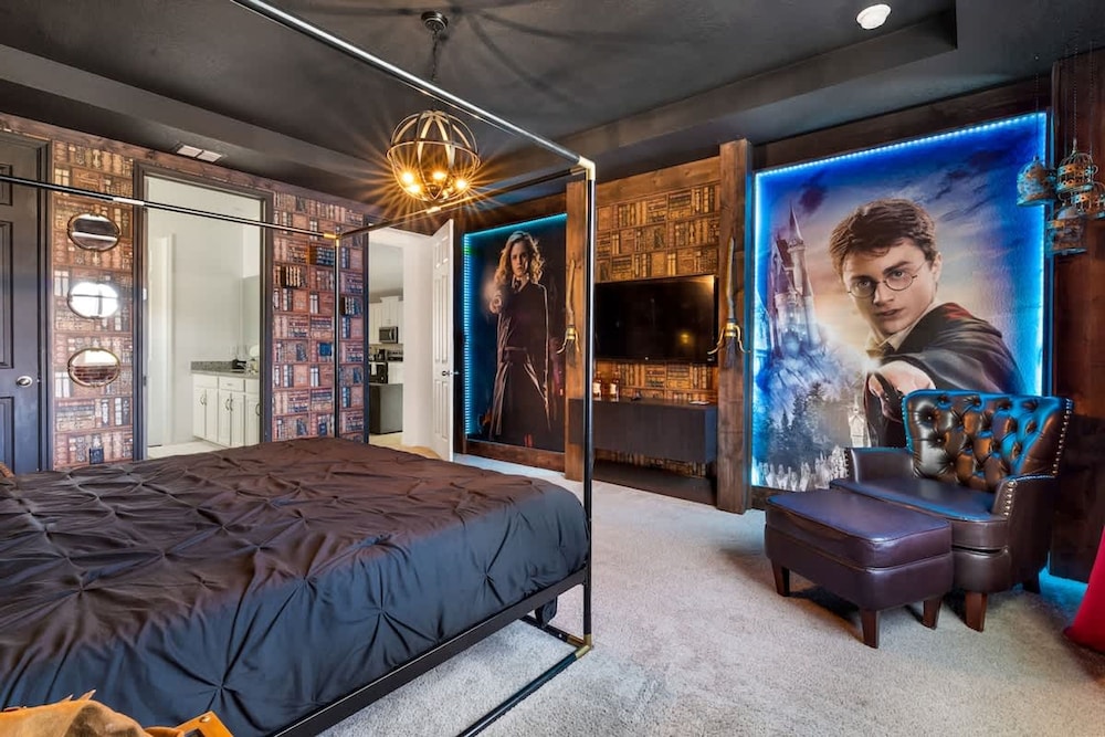 Avatar Theme 7 BR Luxury Decor at Solara