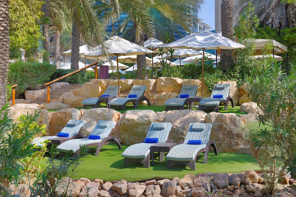 Hilton Dubai The Walk