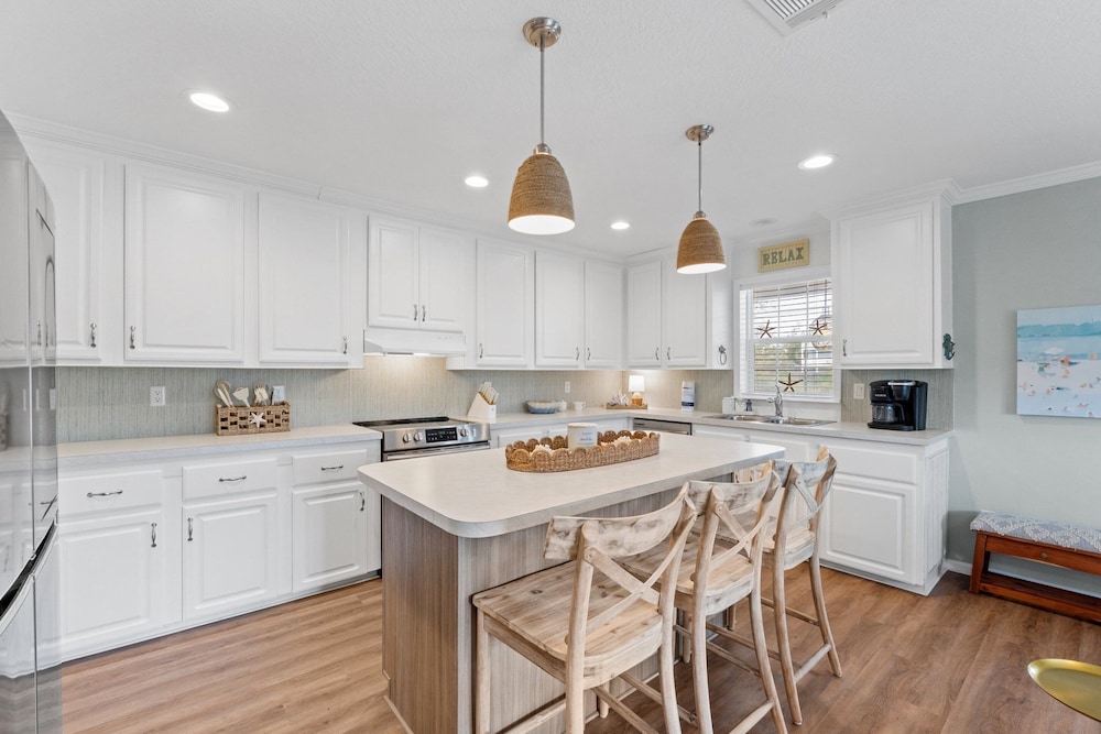 Pet Friendly Beach House - Hakuna Matata