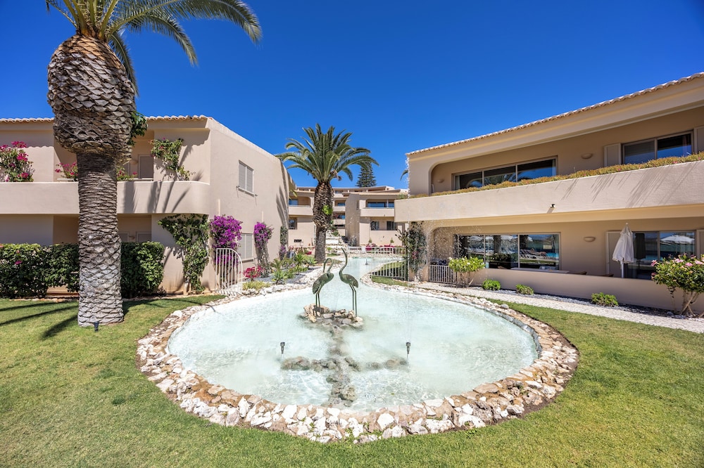 Hotel Vila Palmeira - Image 1