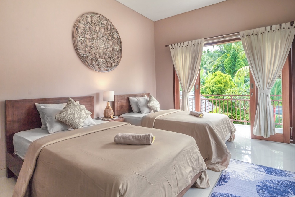 Blue Swing Villa view 2