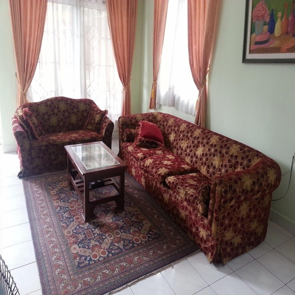 Villa Kota Bunga Tulip