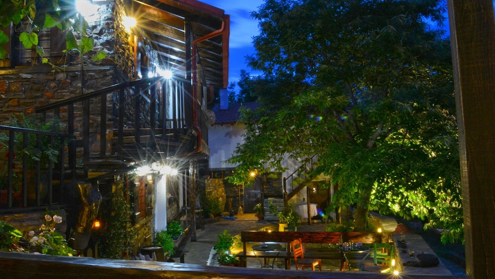 Apalni Cottage