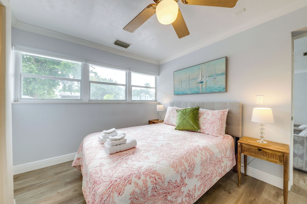 4 Mi to Ocean: Family Getaway in Pompano Beach!