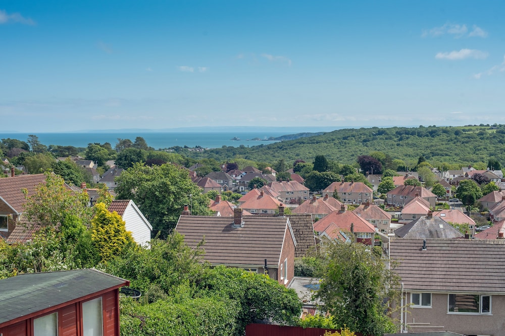 2Bd House With Stunning Views Of The Sea And Gower