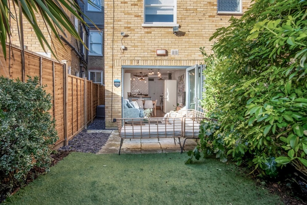 Stylish River Apartment - West Putney Embankment