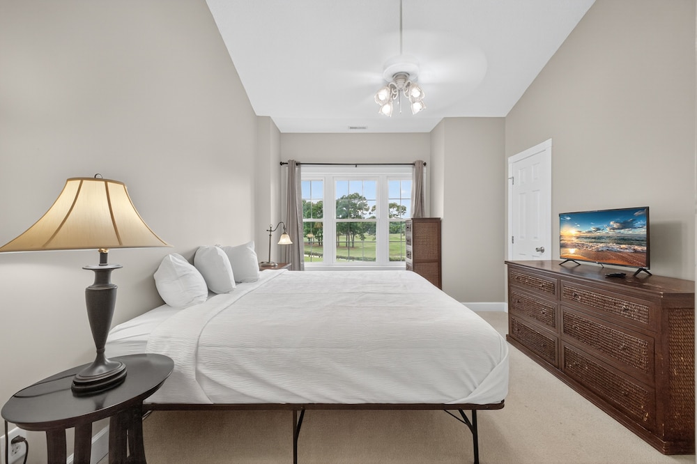 Magnolia North 4879-304 2 Bedroom Condo
