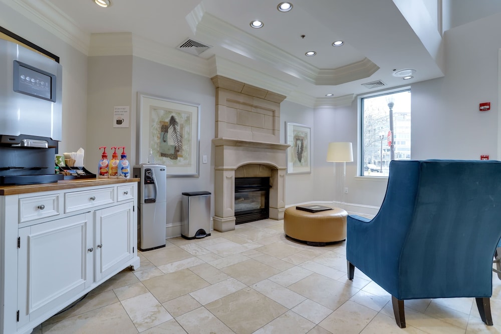 Amazing Apt in Ballston With Gym