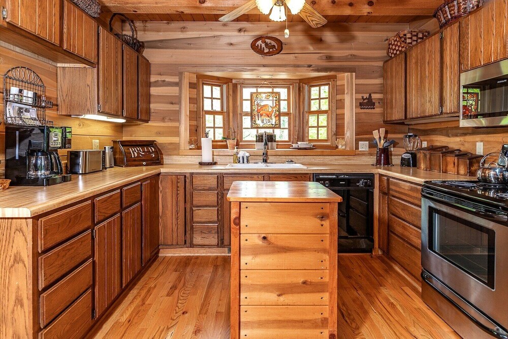 The Cabins at Seven Foxes