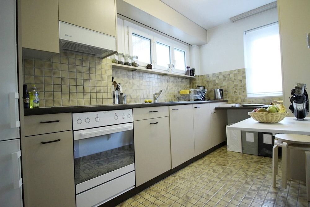 Casa Schilling- 2,5 Rooms With Balcony Near Hospital, University view 2