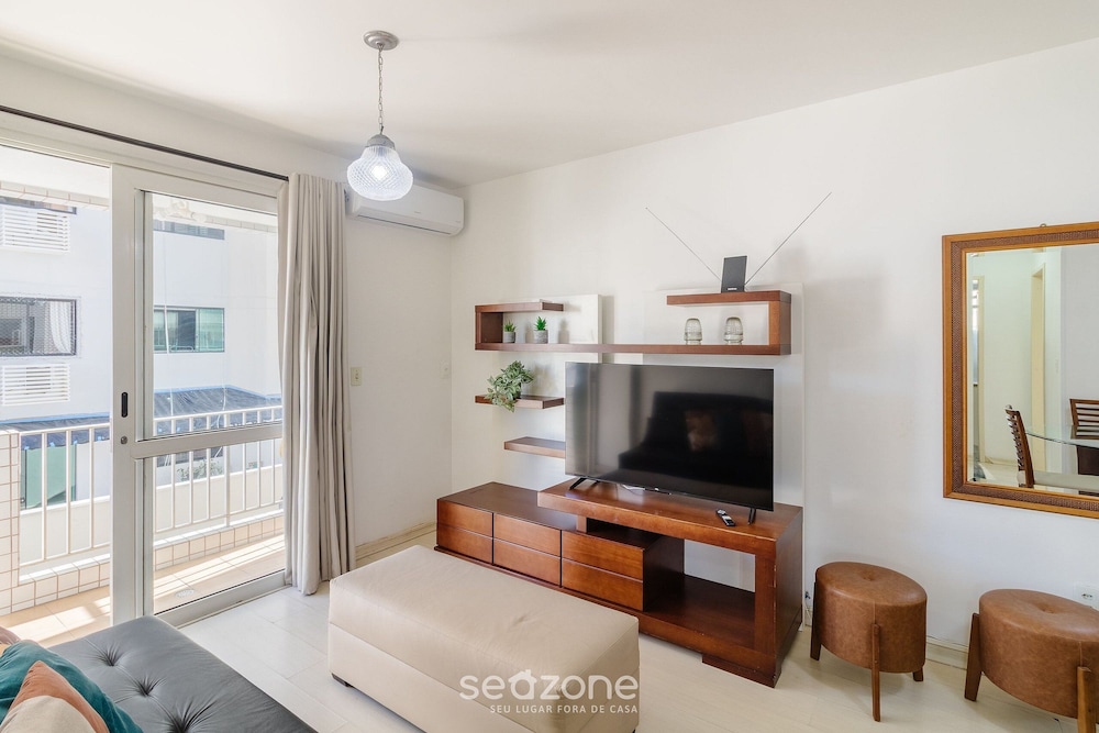 Modern and Fully-equipped Apartments 100m From Central Beach - VTR