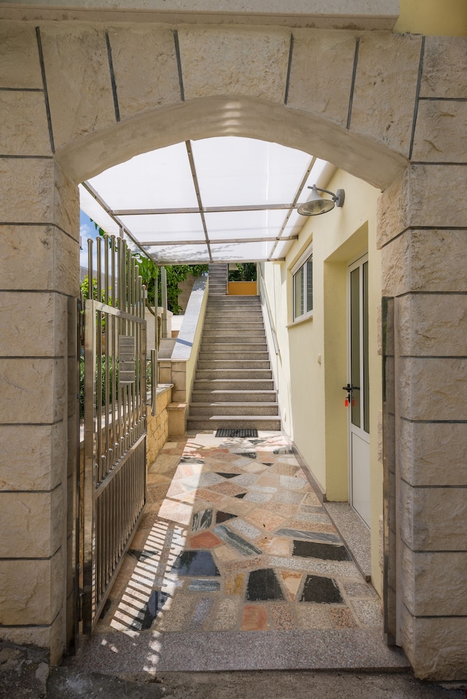 Hotel Komazin - Image 1