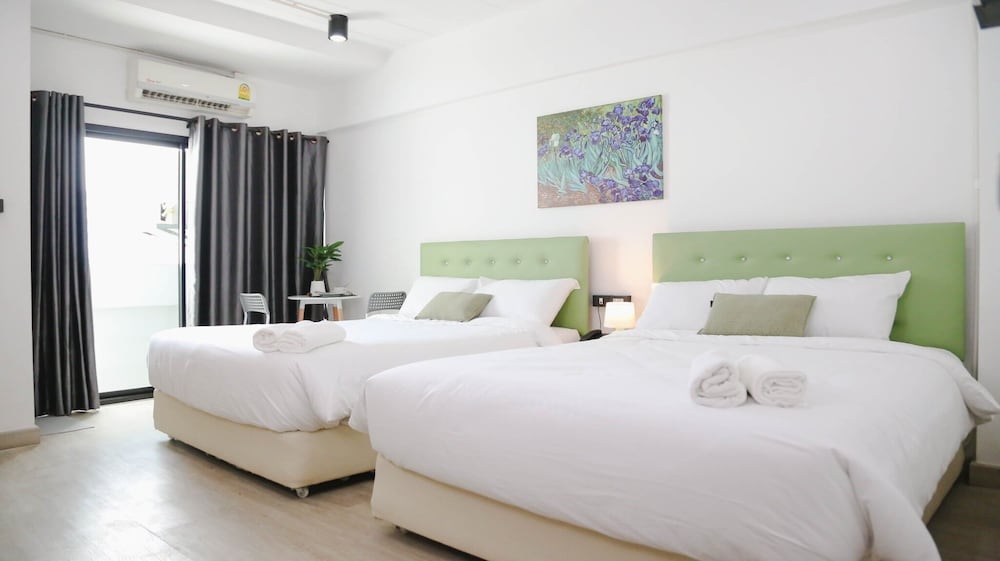 Chana Bangkok Hotel 2