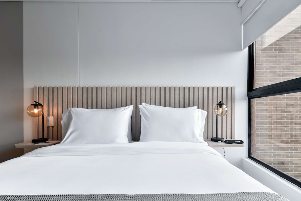 w Comfy Loft w Perfect Deco in Santa Barbara