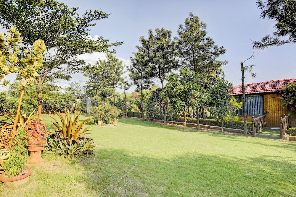Alaya Stays Fortezza | Pet-friendly 6-BHK Farmhouse With Private Pool