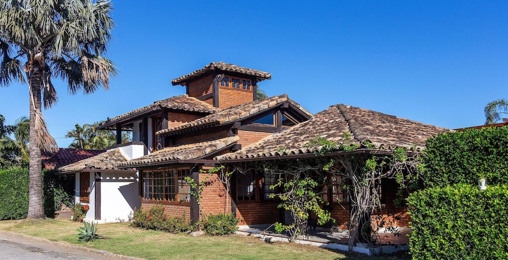 Bz46 Casa 150 metros da praia 5 suites