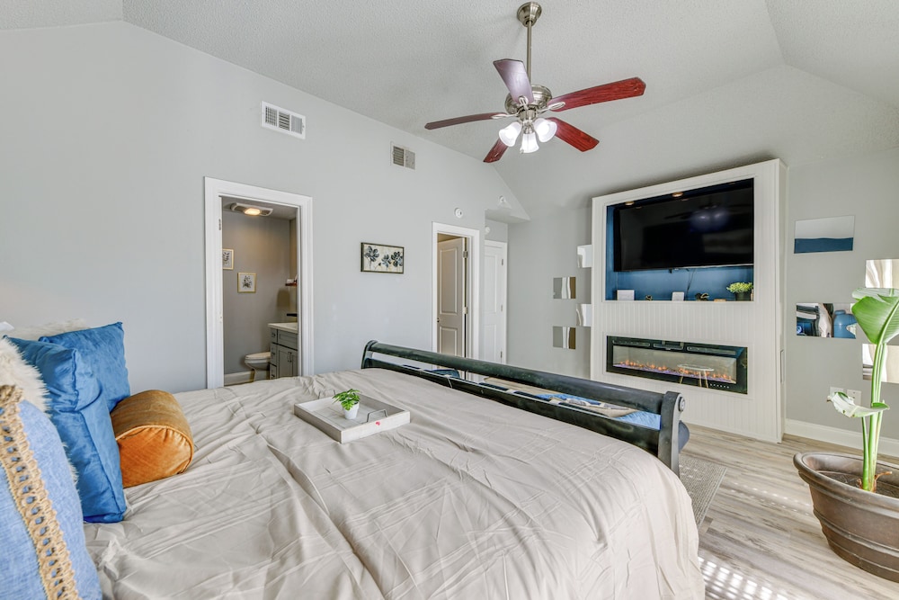 Private Yard & Patios: Family Home in Laplace!