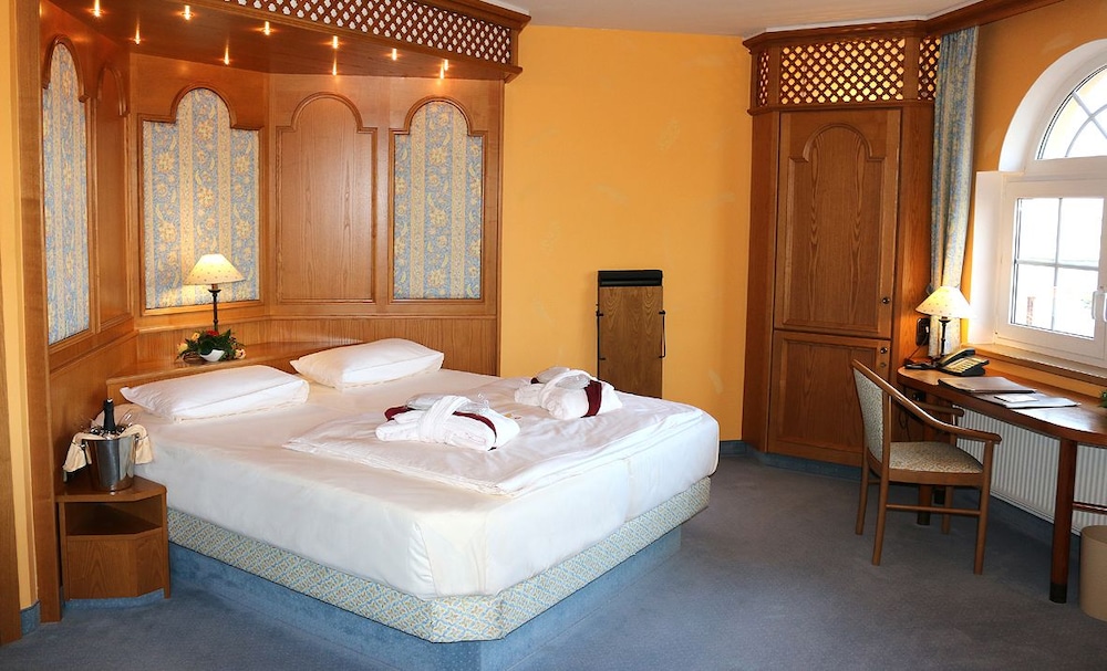 Hotel Spanischer Hof - Property Image 35
