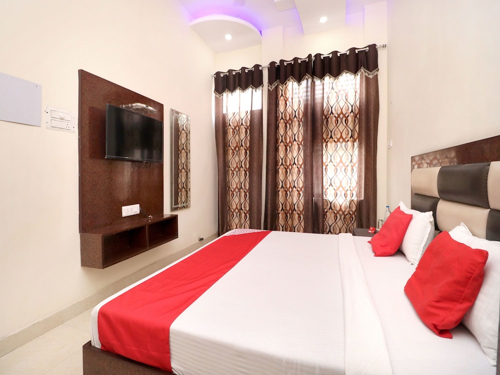 OYO 16494 Dhunna Guest House