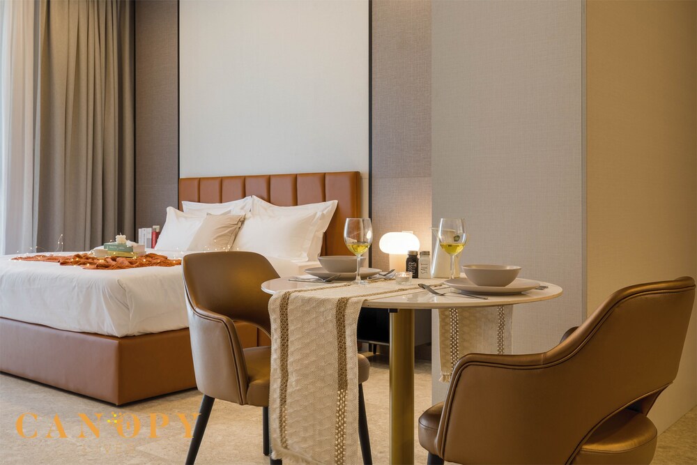 The Manor Serviced Residence by Canopy Lives