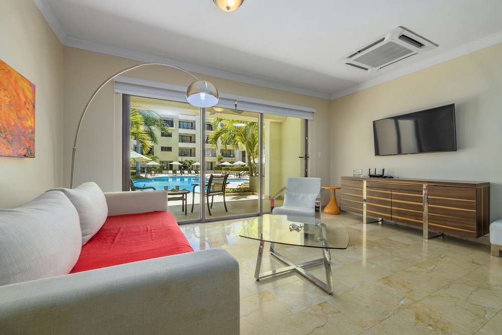 Palm Aruba Condos
