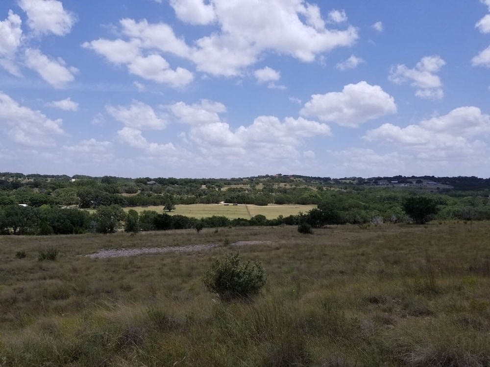 Stevie Ray In The Hill Country - Hacienda Amor